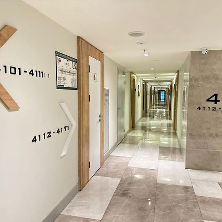 Queen Apartments In Батуми Экстерьер фото